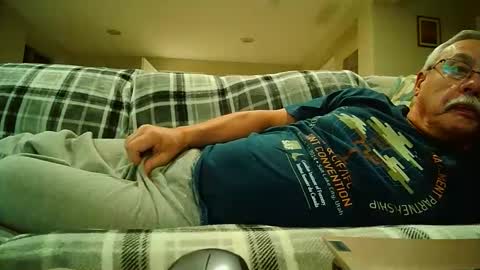 josephgr2021 online show from November 22, 2:54 am