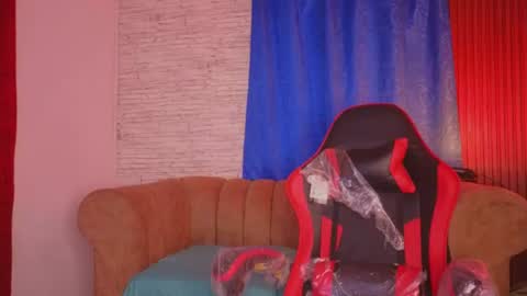 JOSETH ARIAZ online show from July 18, 10:52 am
