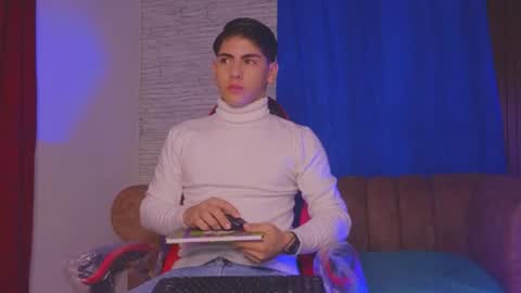 JOSETH ARIAZ online show from July 29, 11:41 am