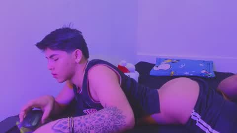 JOSETH ARIAZ online show from August 3, 7:28 pm