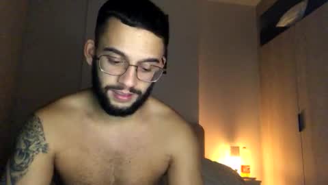Snapshot of josh_xo chatting on September 10, 6:52 pm josh_xo online show from September 10, 6:52 pm