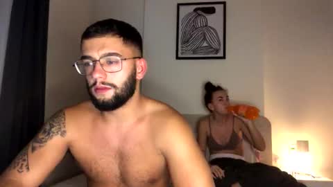 Snapshot of josh_xo chatting on September 15, 6:19 pm josh_xo online show from September 15, 6:19 pm