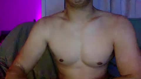 joshasian0713 online show from December 2, 11:15 am