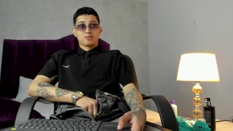 JoshBeech online show from March 20, 2:55 pm