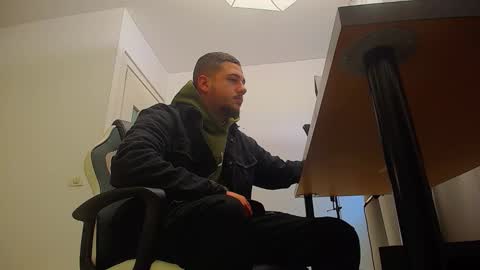 Snapshot of joshknights chatting on October 3, 5:04 am JoshKnight online show from October 3, 5:04 am