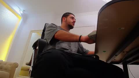 Snapshot of joshknights chatting on October 24, 5:15 am JoshKnight online show from October 24, 5:15 am