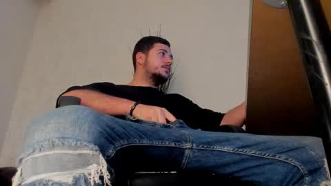 Snapshot of joshknights chatting on November 5, 6:35 am JoshKnight online show from November 5, 6:35 am