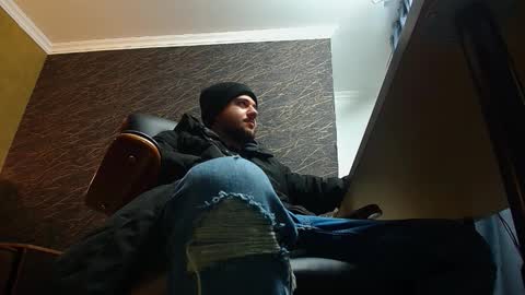 Snapshot of joshknights chatting on December 14, 5:57 am JoshKnight online show from December 14, 5:57 am