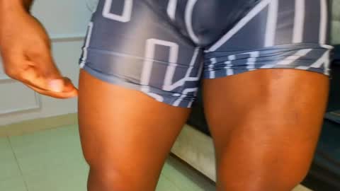 Snapshot of joshloganx chatting on December 21, 11:45 pm joshloganx online show from December 21, 11:45 pm