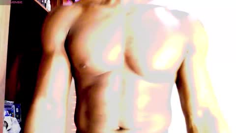 Snapshot of joshloganx chatting on March 9, 9:19 pm joshloganx online show from March 9, 9:19 pm