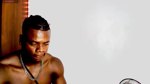 Snapshot of joshloganx chatting on March 15, 2:06 am joshloganx online show from March 15, 2:06 am