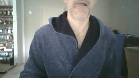 Snapshot of joshua154197 chatting on March 31, 10:48 am joshua154197 online show from March 31, 10:48 am