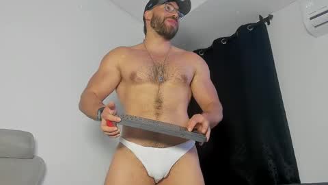 Snapshot of joshualyon chatting on October 23, 12:32 am Joshua The Lion online show from October 23, 12:32 am