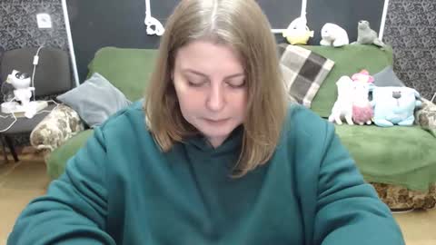 josiesun771 online show from October 11, 7:40 am