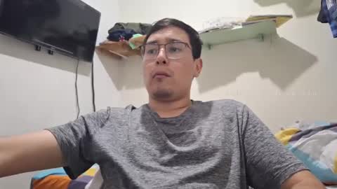 Snapshot of josq121 chatting on January 29, 7:36 am josq121 online show from January 29, 7:36 am