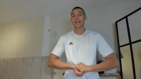 Snapshot of josseph_smit chatting on March 23, 1:53 am Joseeph online show from March 23, 1:53 am