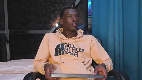 jostin_black1 online show from September 13, 12:27 pm