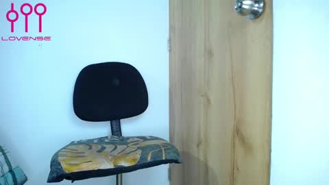 Snapshot of josue_angel chatting on January 4, 1:42 am Josue 22cm big dick online show from January 4, 1:42 am