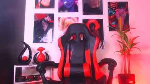 josue_linares online show from June 11, 12:08 am