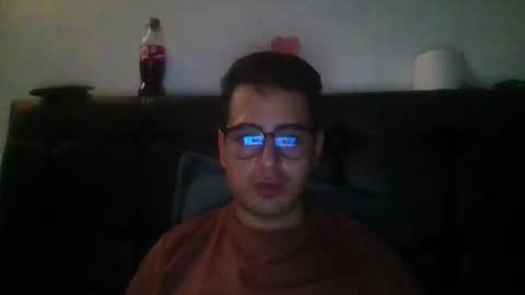 Snapshot of josux8 chatting on February 14, 2:19 am josux8 online show from February 14, 2:19 am