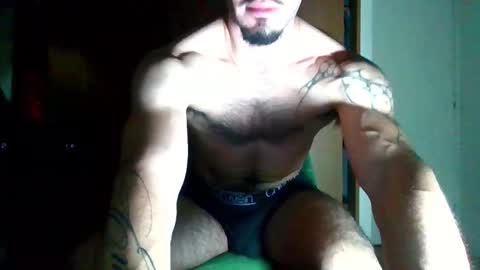 jotarojas1 online show from November 13, 4:55 am