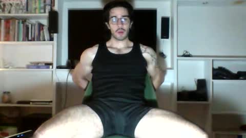 jotarojas1 online show from May 13, 8:38 pm