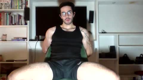 jotarojas1 online show from May 15, 8:38 pm