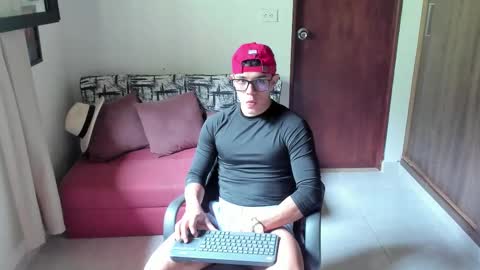 Im Jouliano online show from September 19, 4:29 pm
