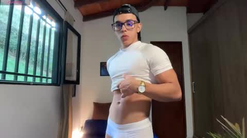 Im Jouliano online show from February 27, 10:21 pm