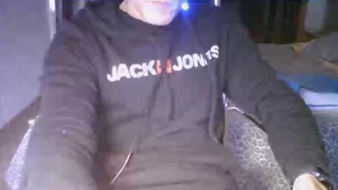 jovenduro84 online show from December 22, 7:38 am