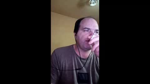 Snapshot of jovissafado chatting on December 15, 2:38 am safado online show from December 15, 2:38 am