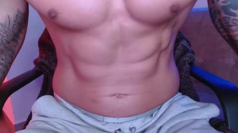  JOYLOPEZFIT online show from December 30, 3:02 pm