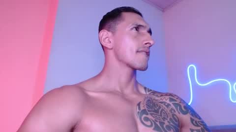  JOYLOPEZFIT online show from December 31, 4:14 pm