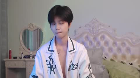 joycekay online show from December 5, 3:04 am