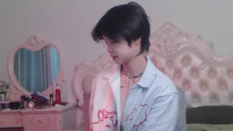 joycekay online show from June 25, 5:12 am