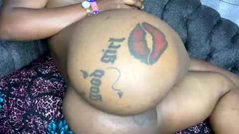 Butterflyass online show from February 20, 3:03 am