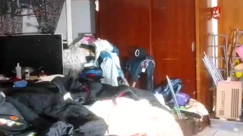 Snapshot of jperezoficcial chatting on March 5, 2:51 am J Prez Official online show from March 5, 2:51 am