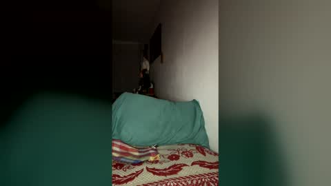 Snapshot of jperezoficcial chatting on April 4, 7:28 am J Prez Official online show from April 4, 7:28 am