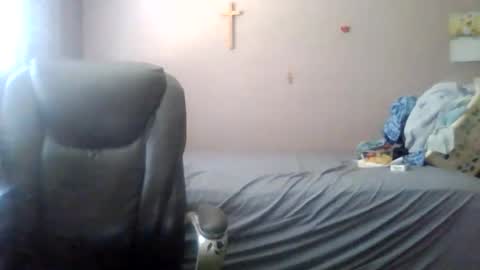 jpetz69257238 online show from June 8, 7:58 pm