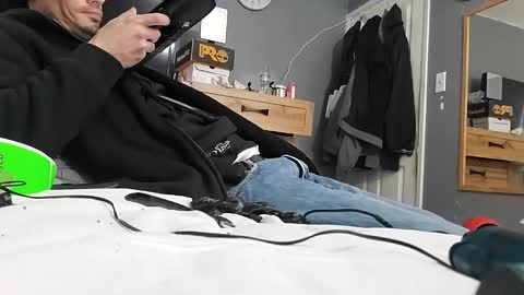 Snapshot of jpizzy23 chatting on January 30, 11:02 pm dLowfrk online show from January 30, 11:02 pm