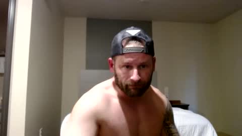 Snapshot of jplem chatting on December 2, 9:50 pm KingDingaLing34 online show from December 2, 9:50 pm