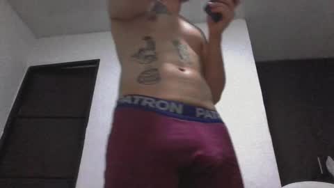 Snapshot of jq401055 chatting on December 1, 4:40 pm Jaxxx67 online show from December 1, 4:40 pm