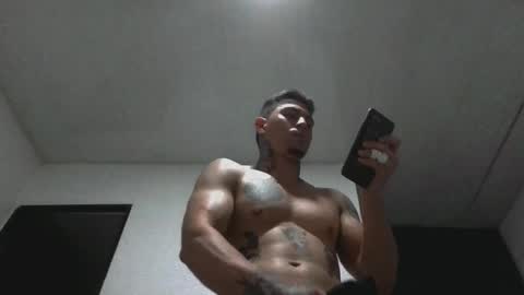 Snapshot of jq401055 chatting on October 14, 6:31 pm Jaxxx67 online show from October 14, 6:31 pm