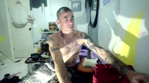 jrizzle1111 online show from January 19, 6:20 am