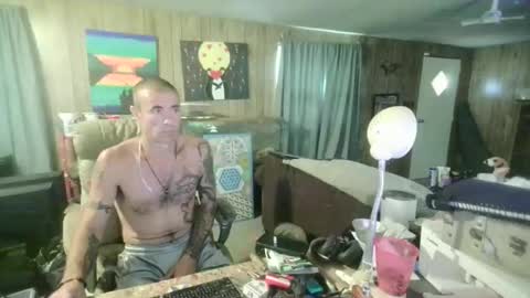 jrizzle1111 online show from May 11, 1:06 pm