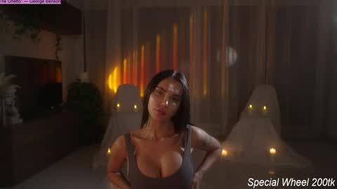 Snapshot of jseductiveart chatting on November 21, 7:12 pm Jennifer Diaz online show from November 21, 7:12 pm