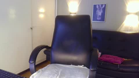 Josneidy  Jos   online show from January 4, 3:40 am