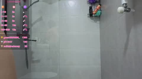 Snapshot of ju_jin chatting on April 16, 9:39 pm Jujin online show from April 16, 9:39 pm