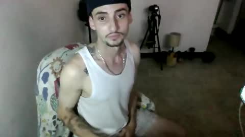 Snapshot of juan235665 chatting on April 22, 1:08 am juan235665 online show from April 22, 1:08 am