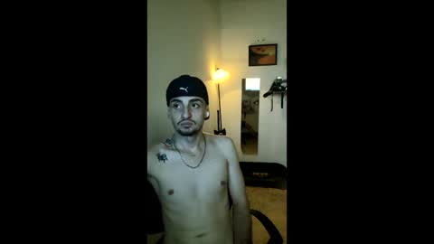 Snapshot of juan235665 chatting on May 21, 7:59 am juan235665 online show from May 21, 7:59 am